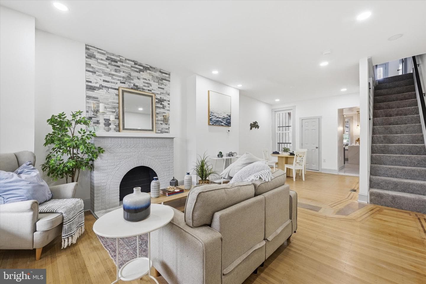416 E 28th Street