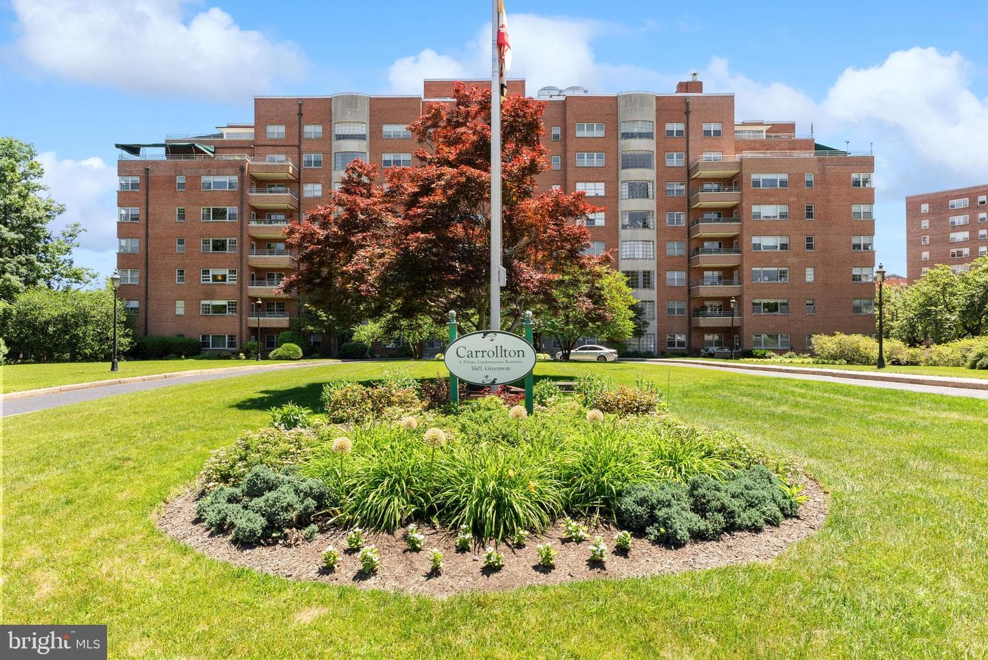 3601 Greenway #406