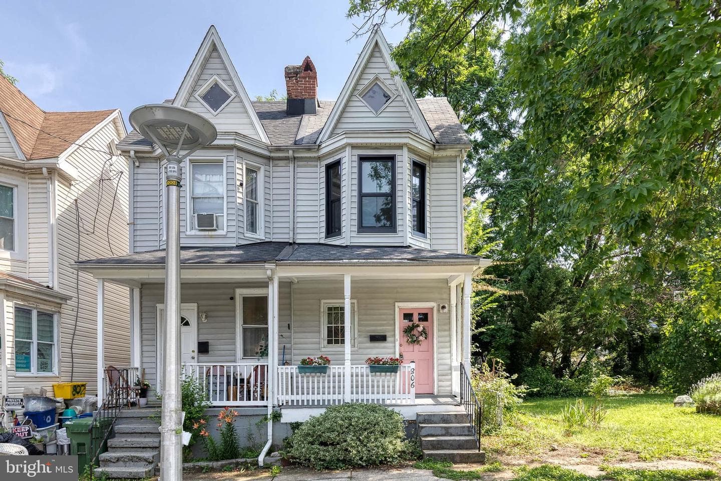 806 Homestead Street