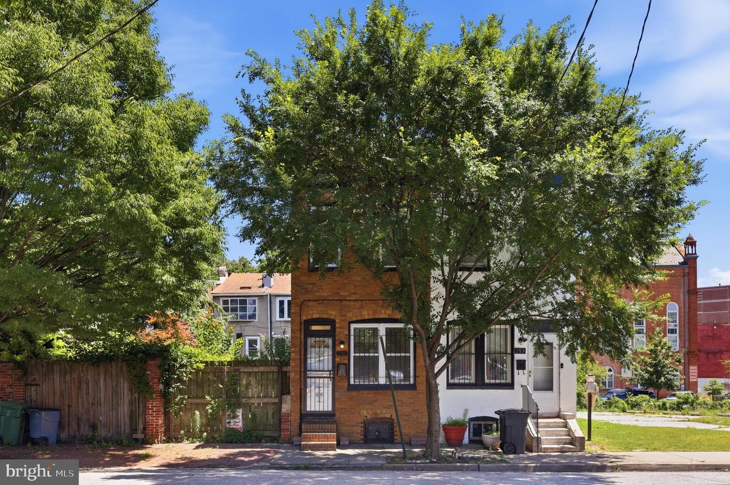 591 Orchard Street photo 1