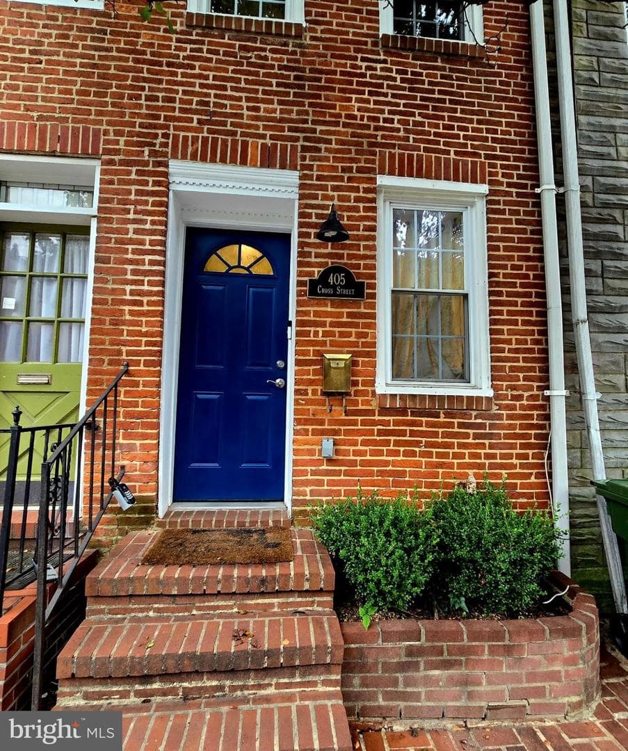 405 E Cross, Baltimore