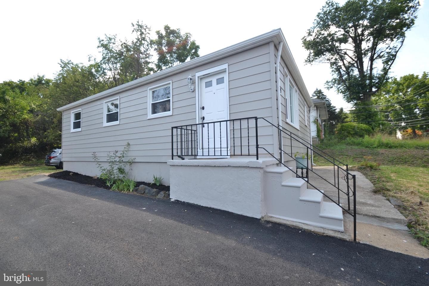 6609 Windsor Mill Road photo 1