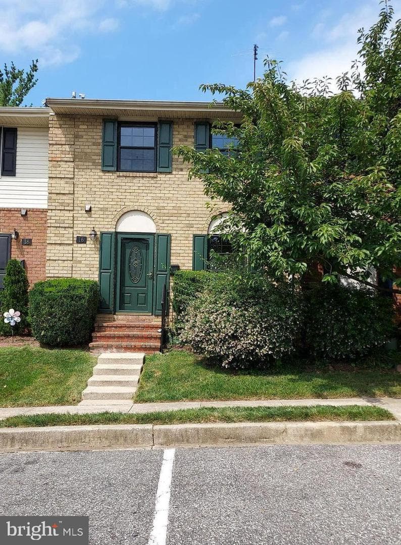 16 Alanbrooke Court #16 photo 1