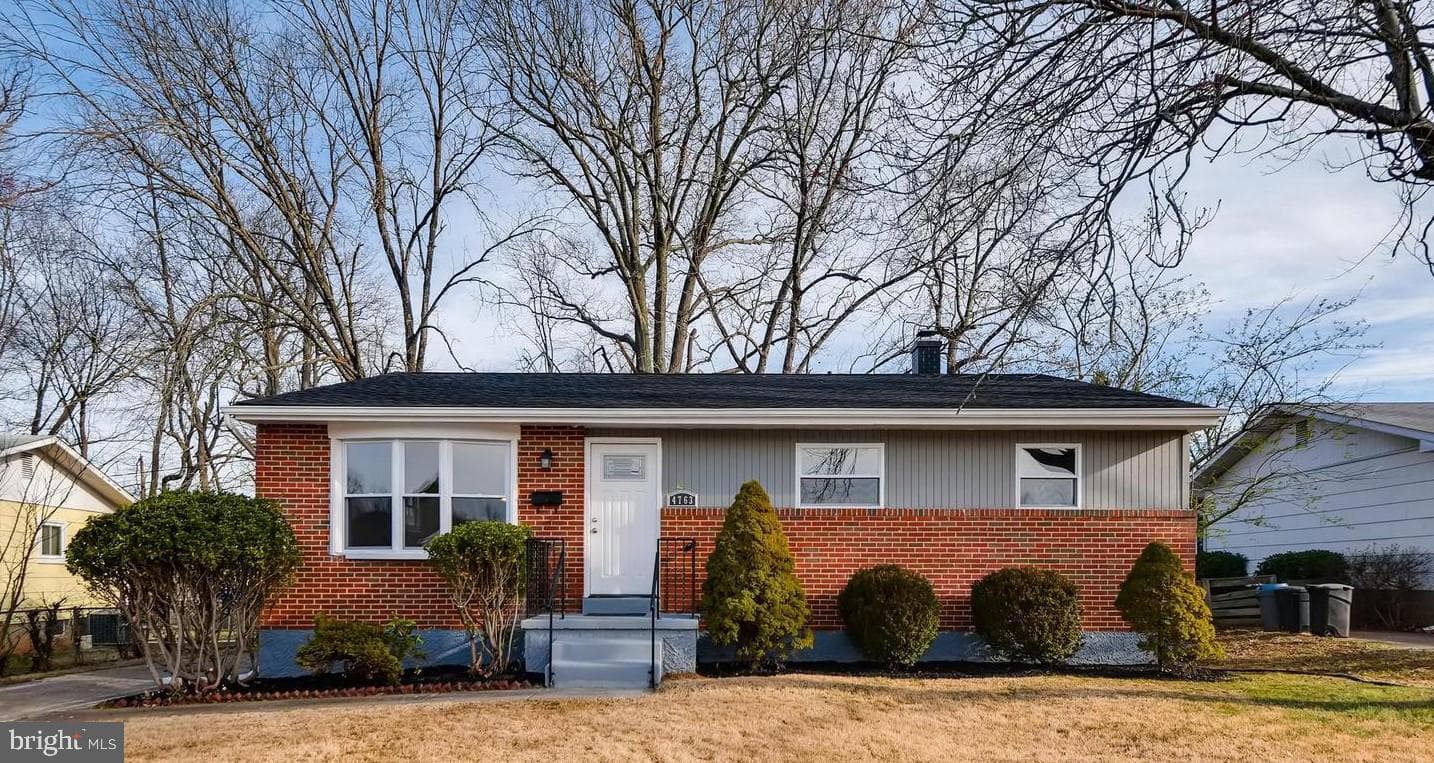 4763 Byron Road photo 1