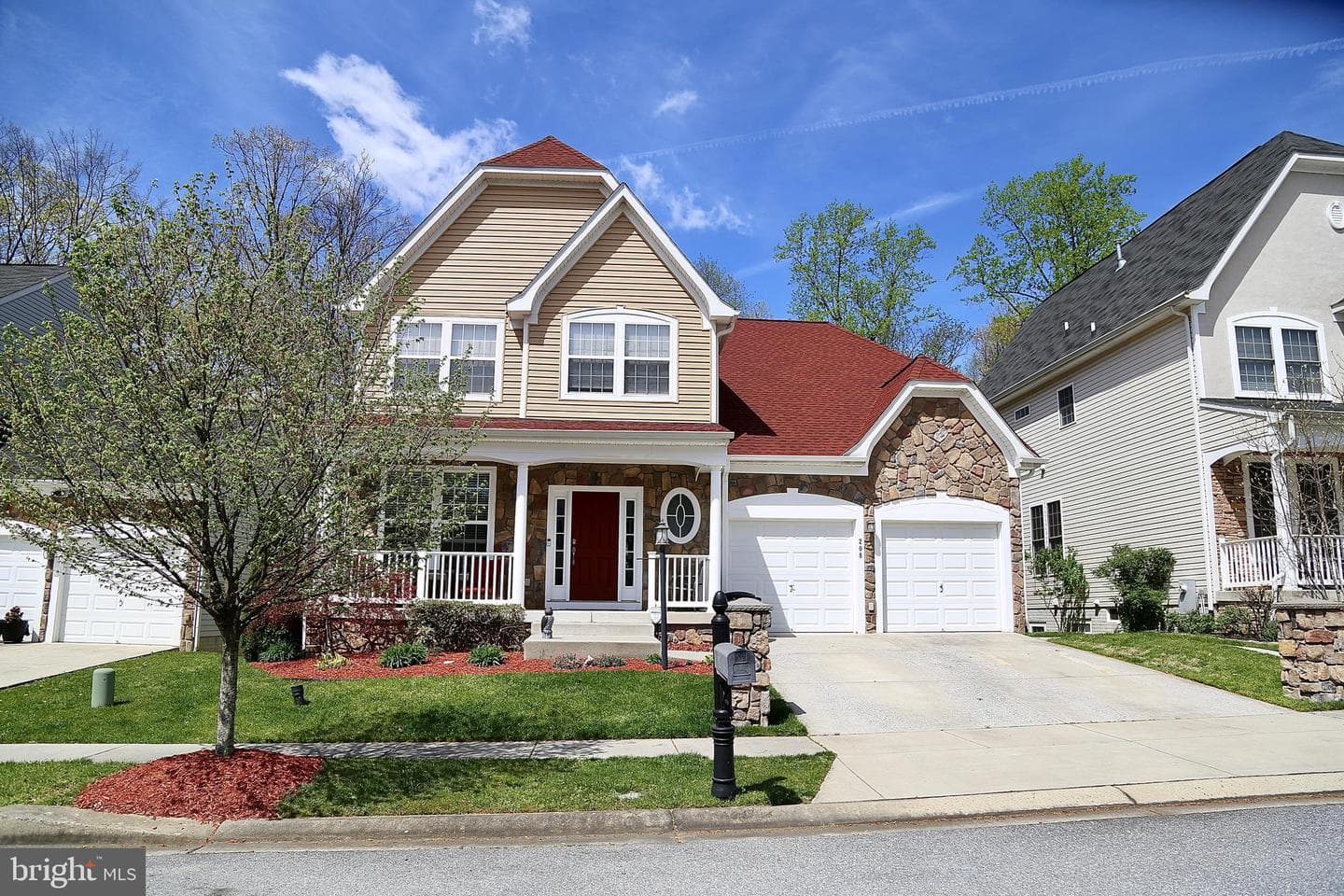 208 Vale Crest Court photo 1