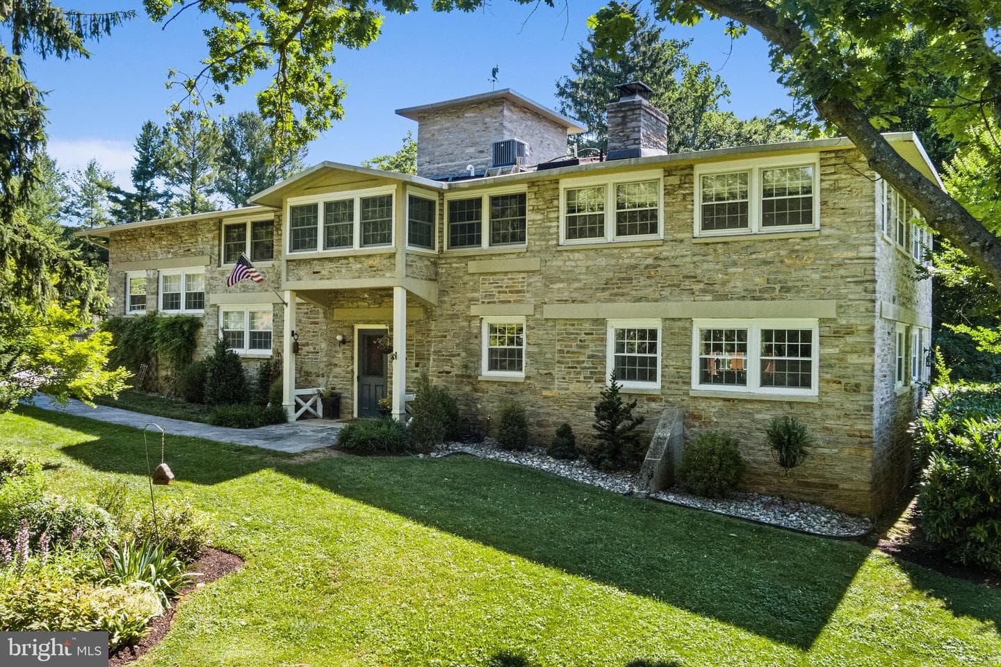 10524 Burnside Farm Road photo 1