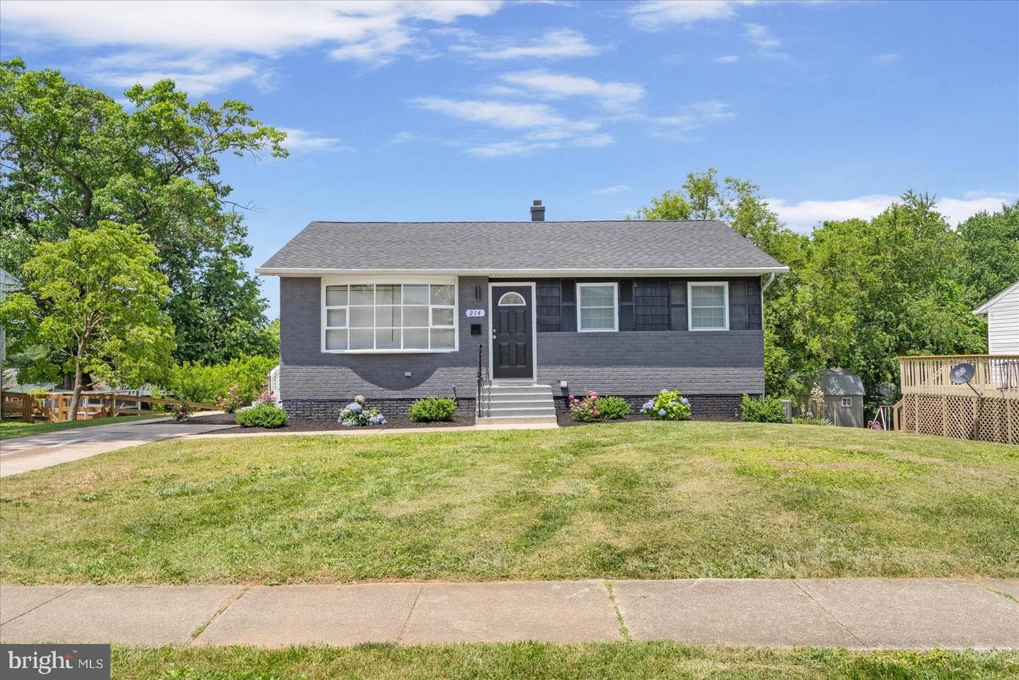 214 E Cherry Hill Road photo 1