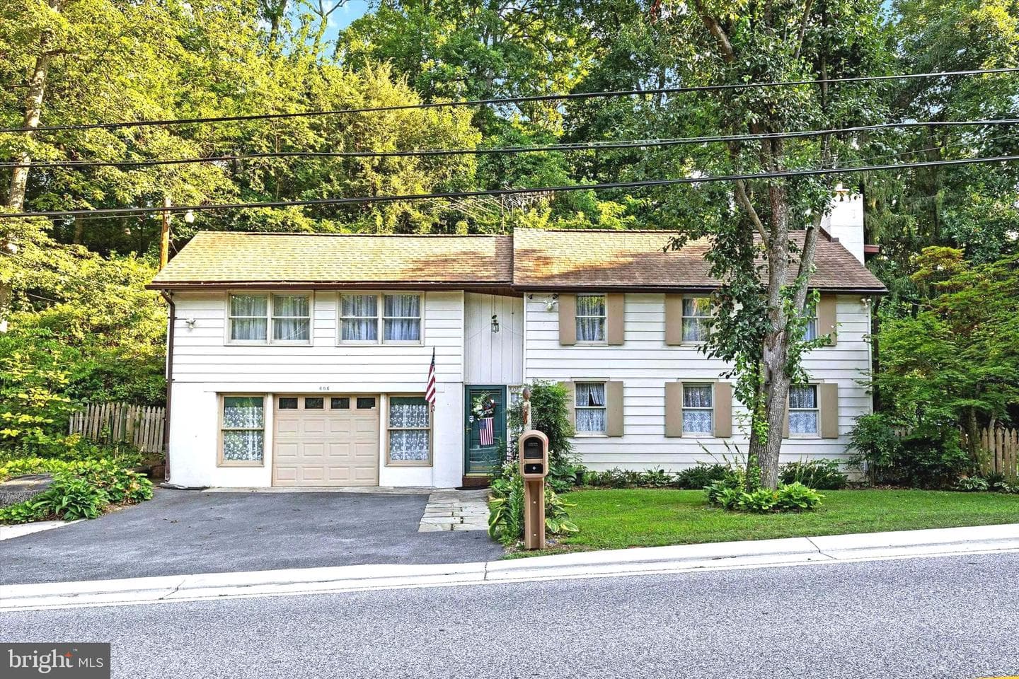 606 Freeland Road, Freeland