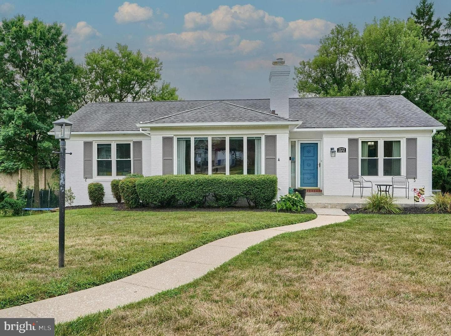 1123 Concordia photo 1