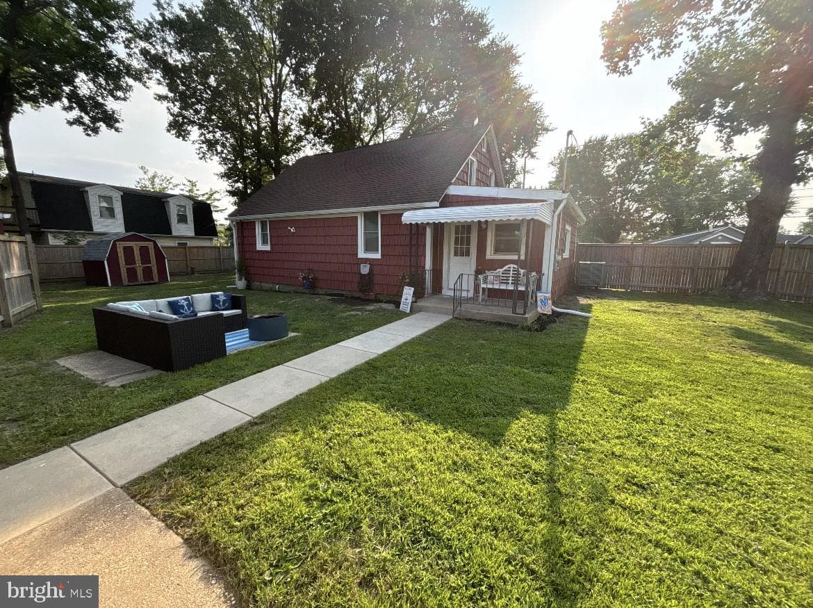 2235 Lincoln Avenue photo 1