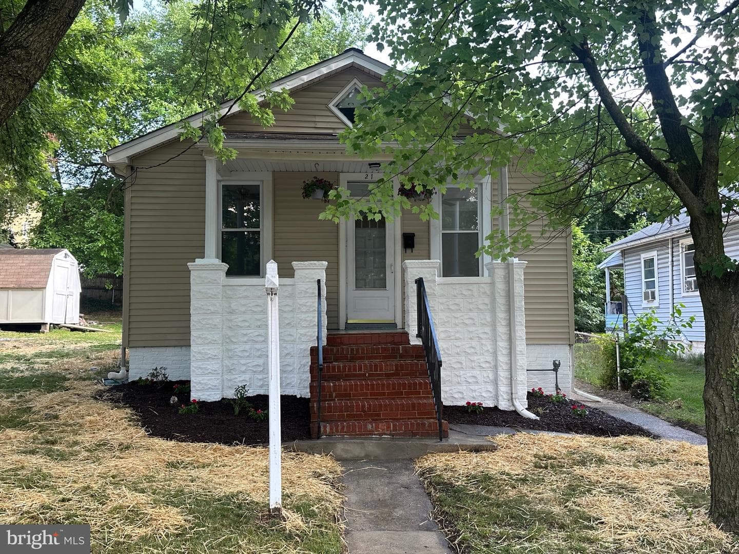 21 Hazel Avenue photo 1