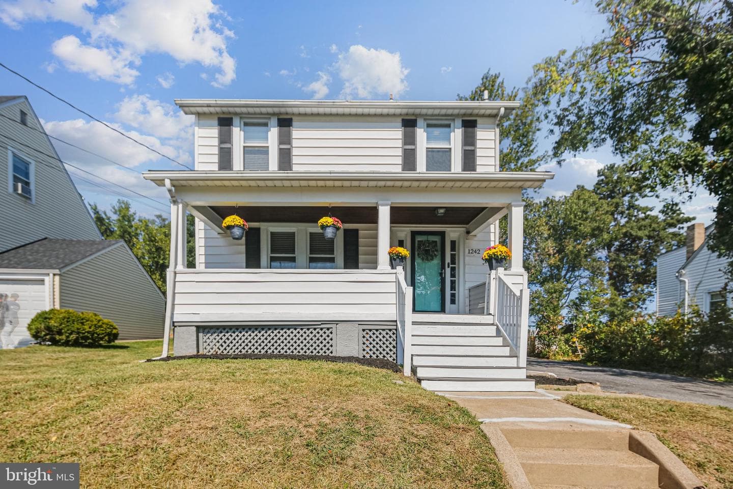 1242 Greystone photo 1