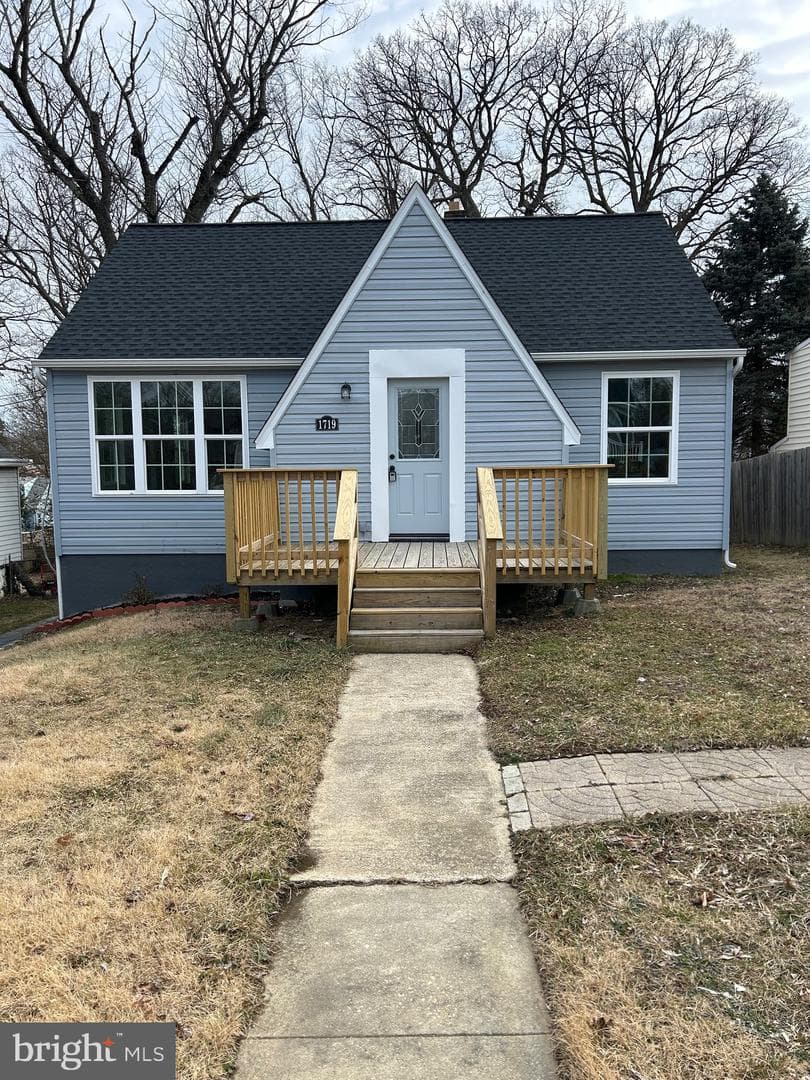 1719 Wentworth Avenue photo 1