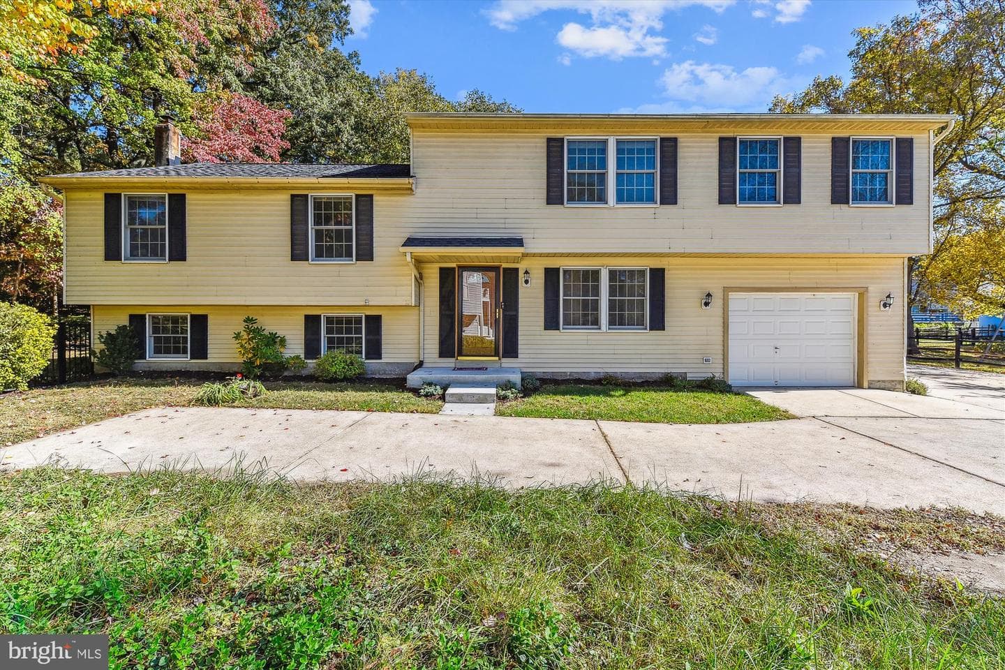 25 Woodmans Court photo 1