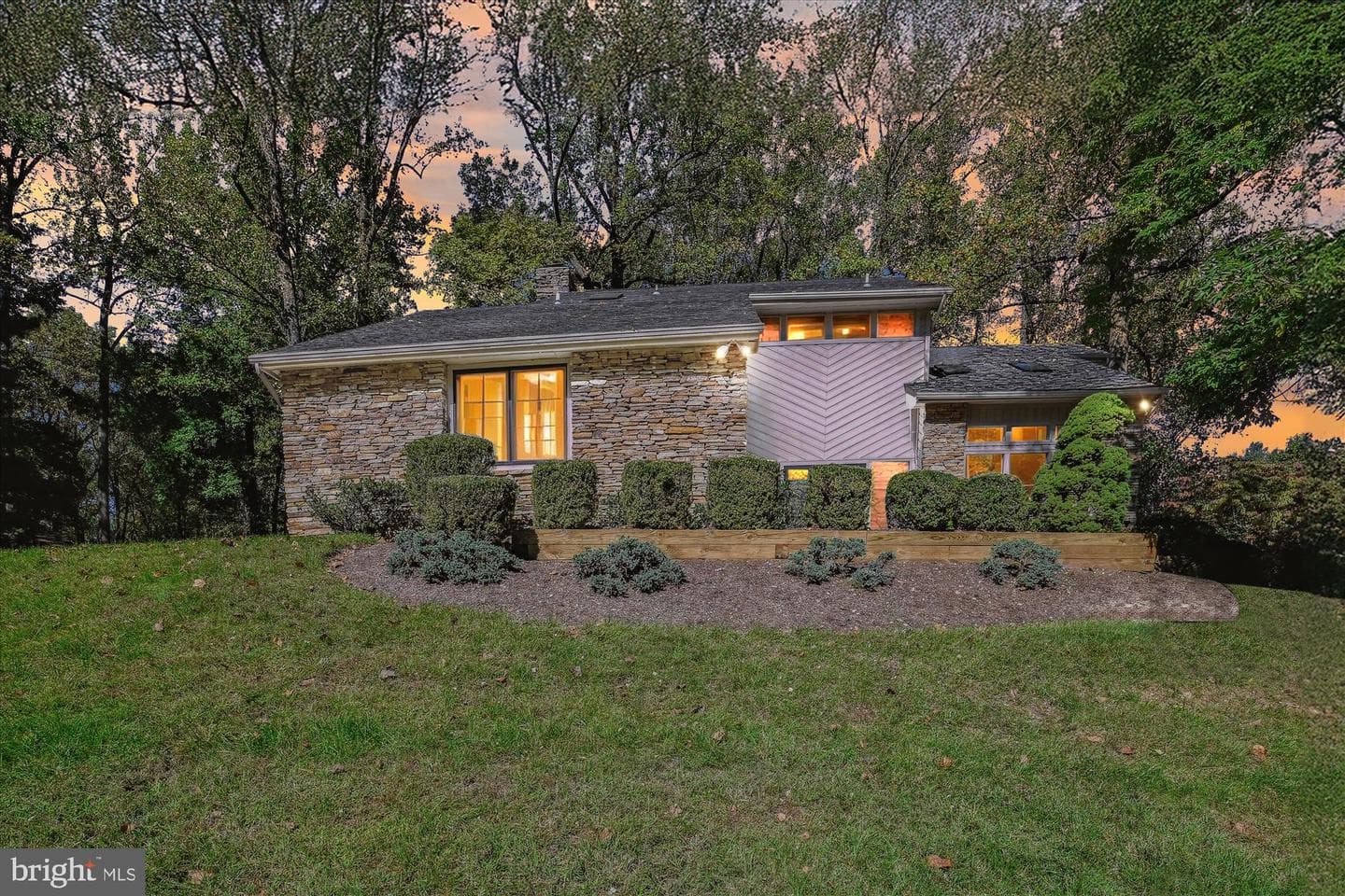 3302 Redspire Lane photo 1