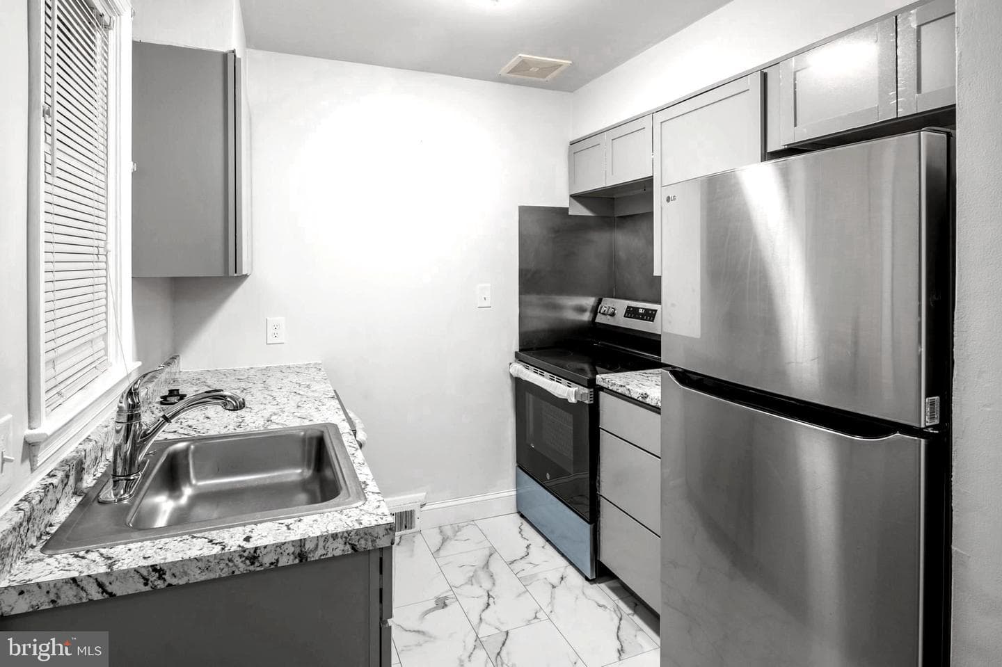 3511 Hillsmere Road photo 1