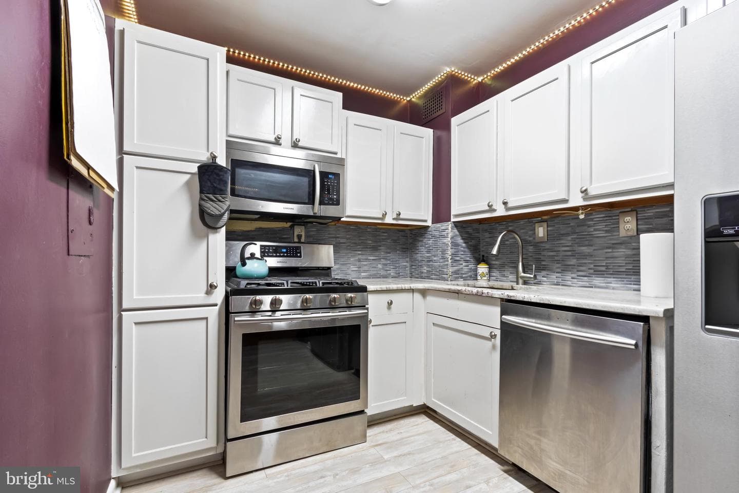 130 Slade Avenue #516 photo 1