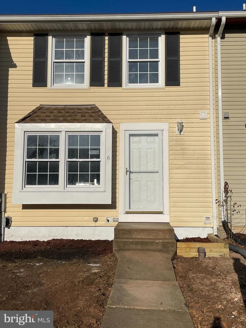 6 Bardia Court photo 1