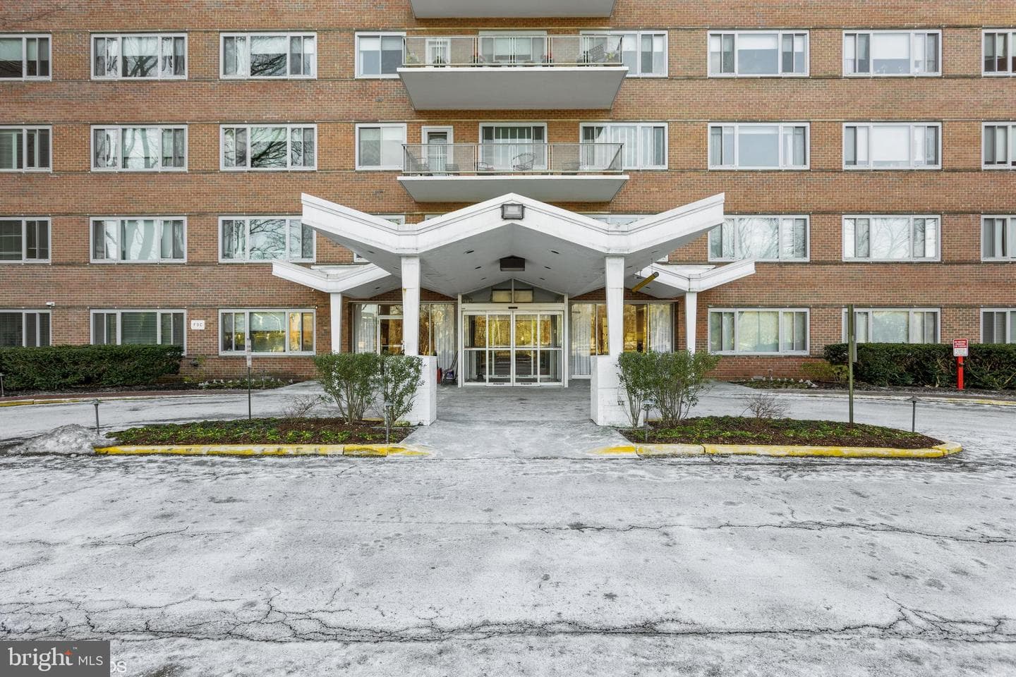 11 Slade Avenue #607 photo 1