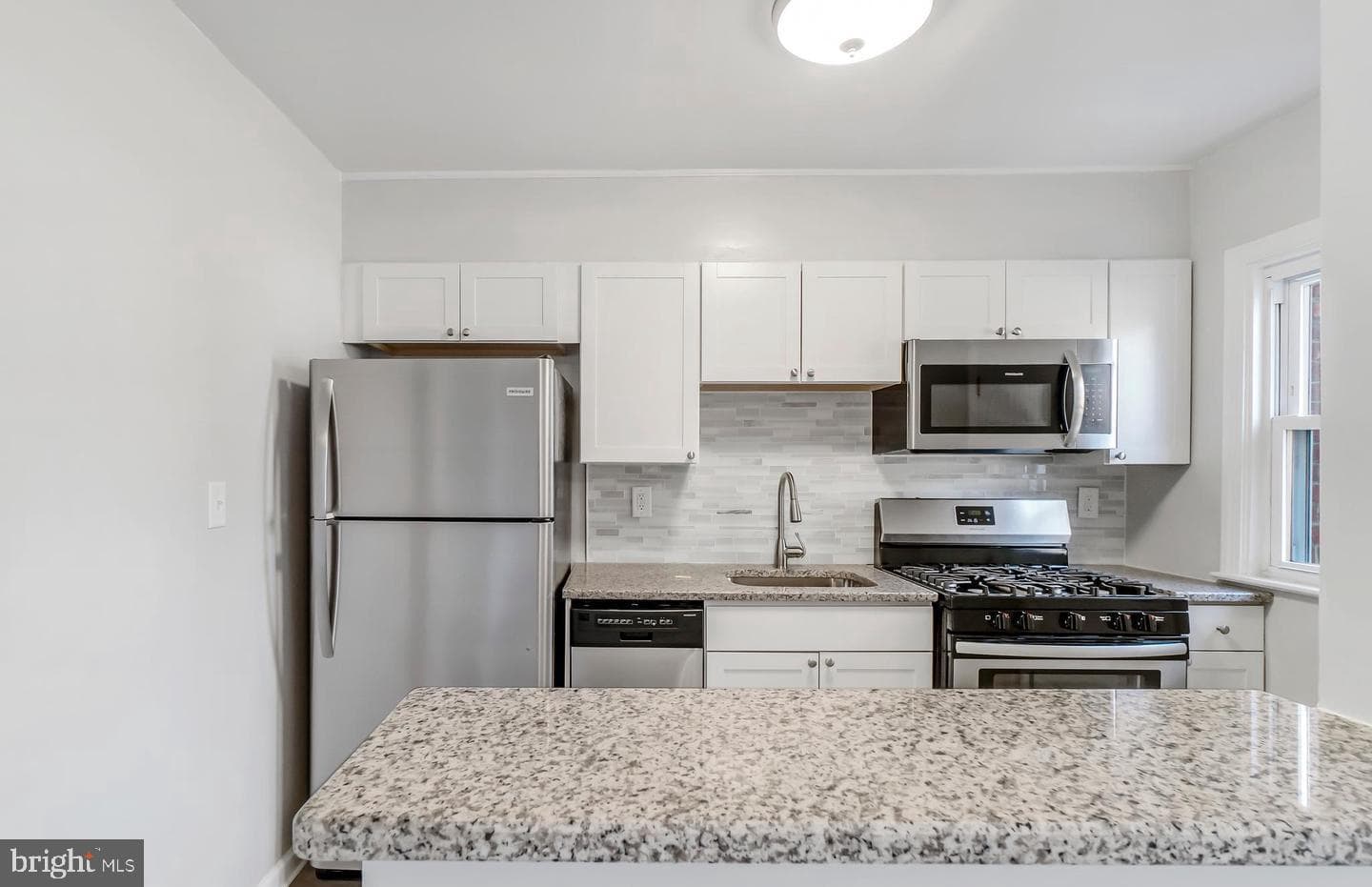141 Hampshire Road photo 1