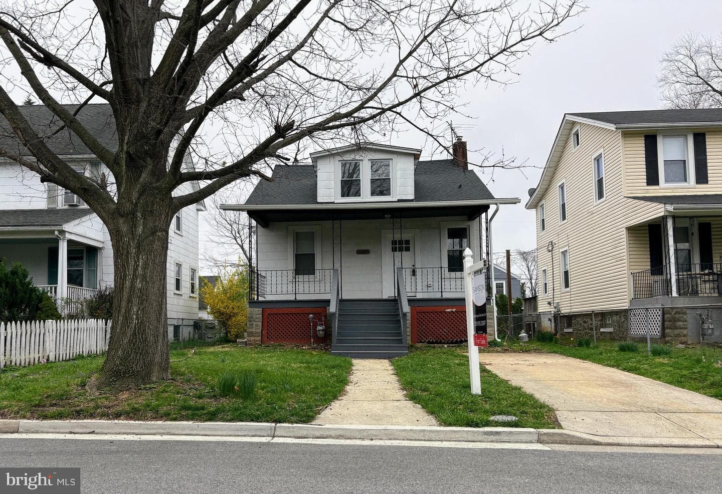 103 Sherwood Avenue photo 1