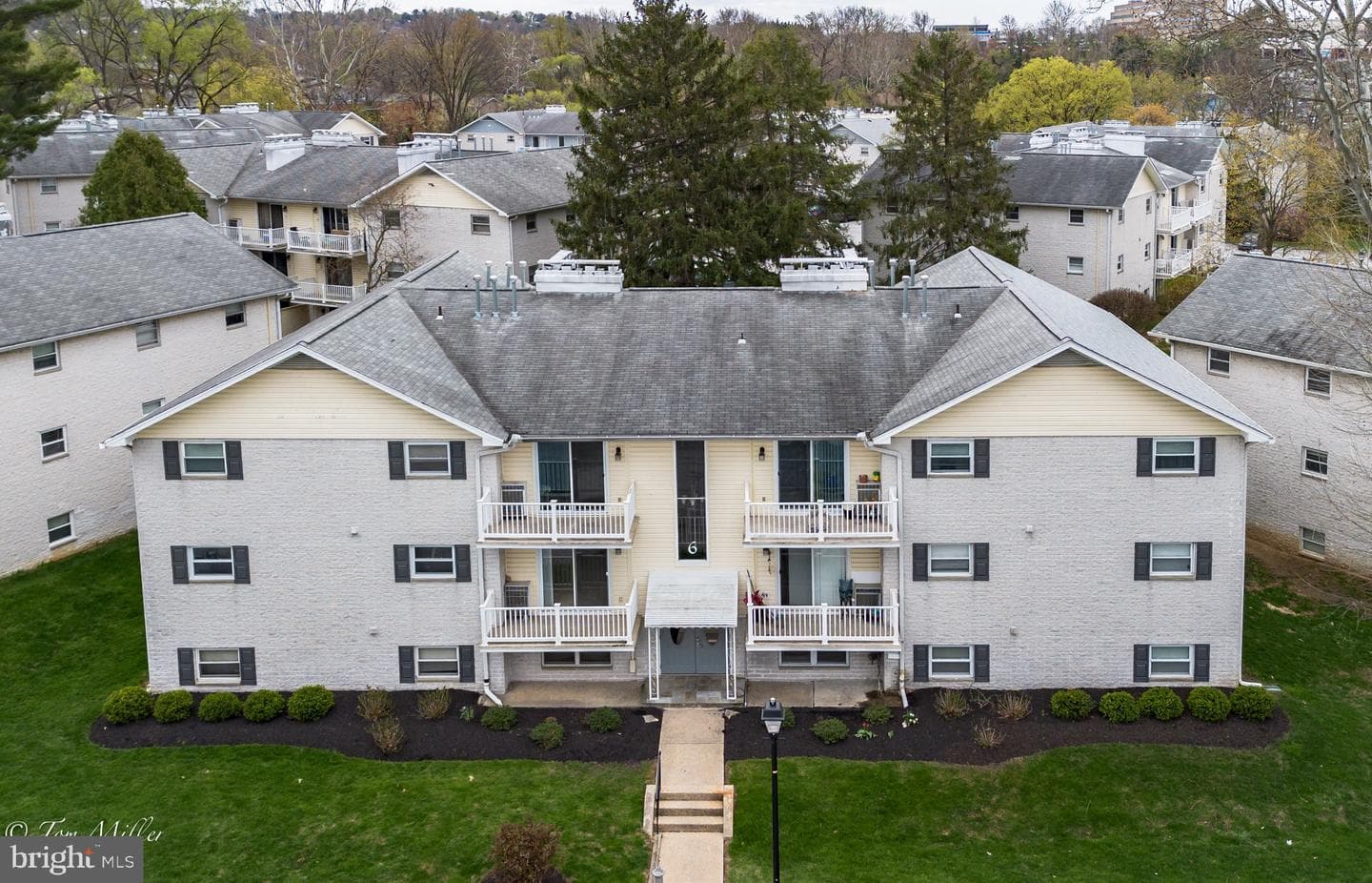 6 Warren Lodge Court #1a photo 1