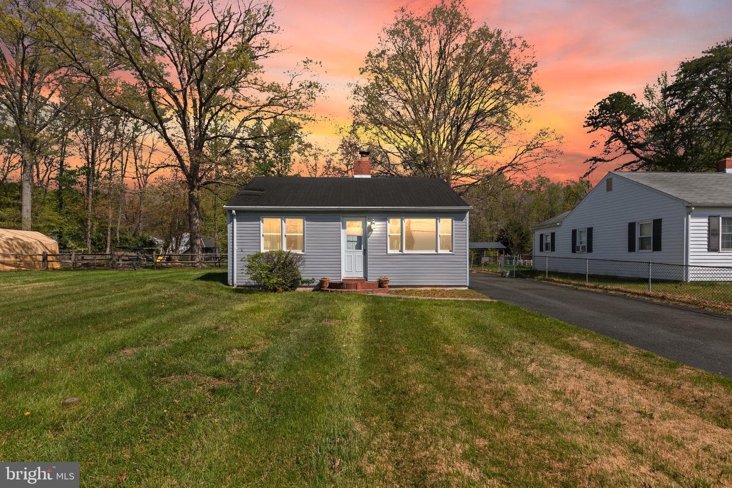 11208 Beach Road photo 1