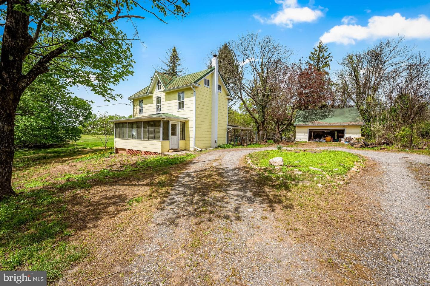10904 Liberty Road photo 1