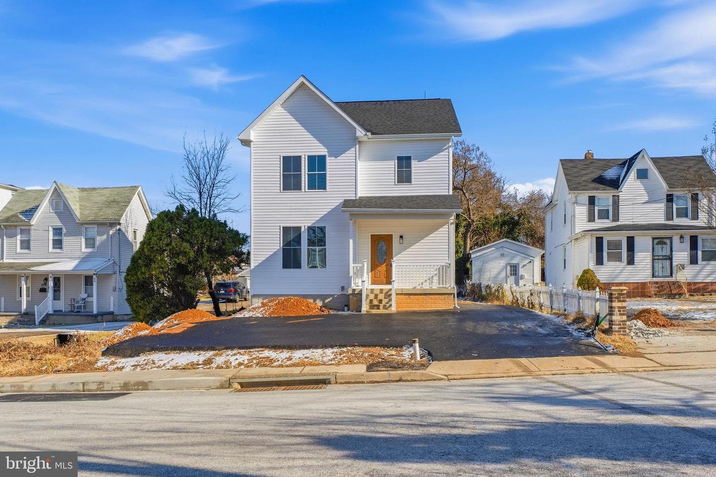 206 Winters Lane photo 1