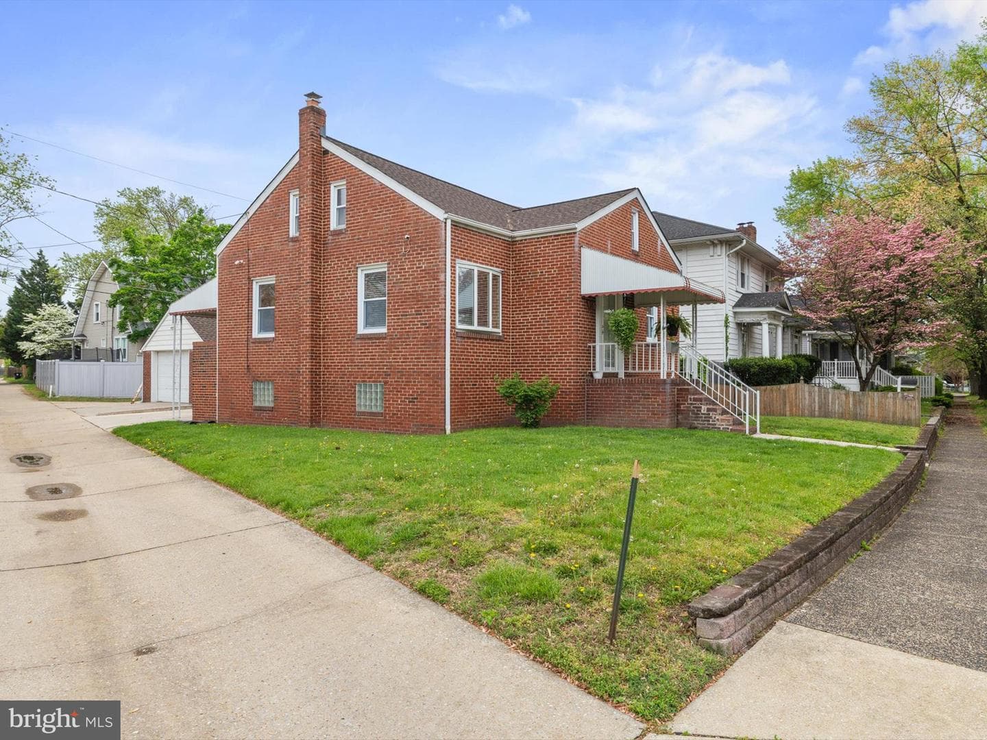 55 Broadship Road photo 1