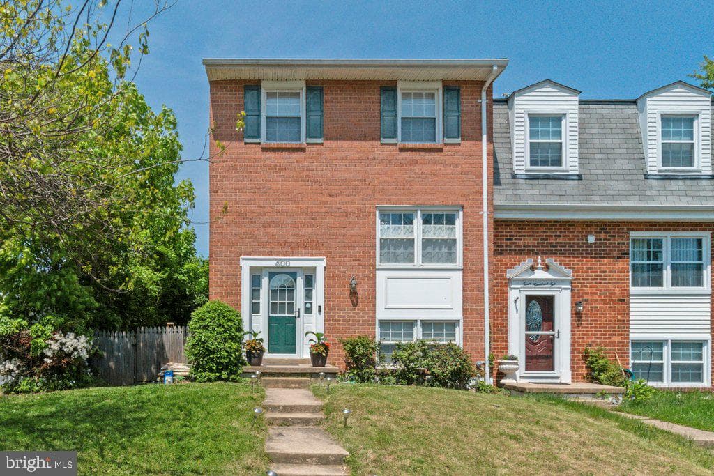 400 Benton Woods Lane photo 1