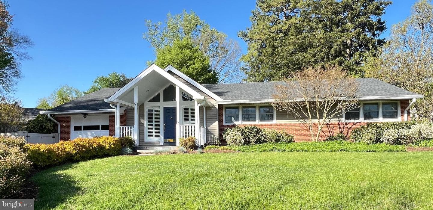7901 Springway Road photo 1