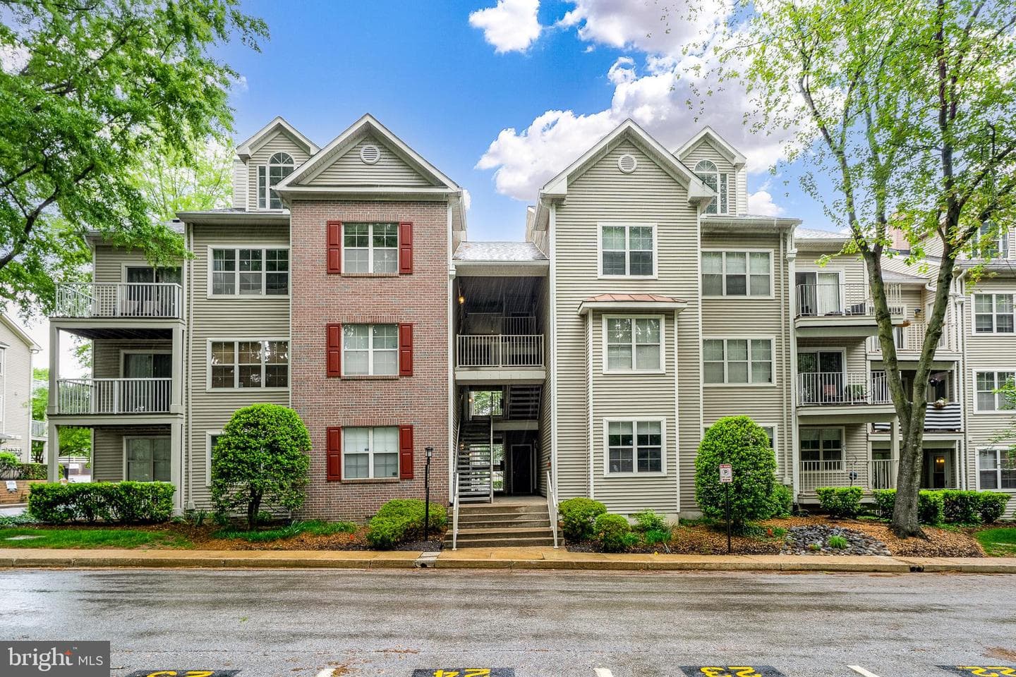 2320 Falls Gable Lane #o photo 1