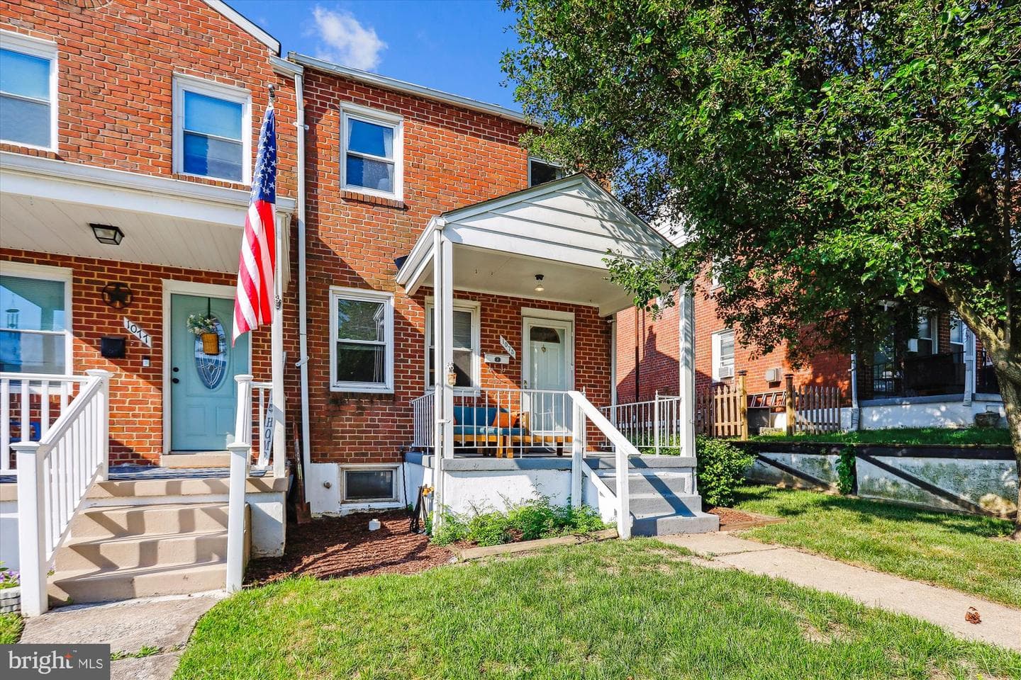 1075 Elm photo 1