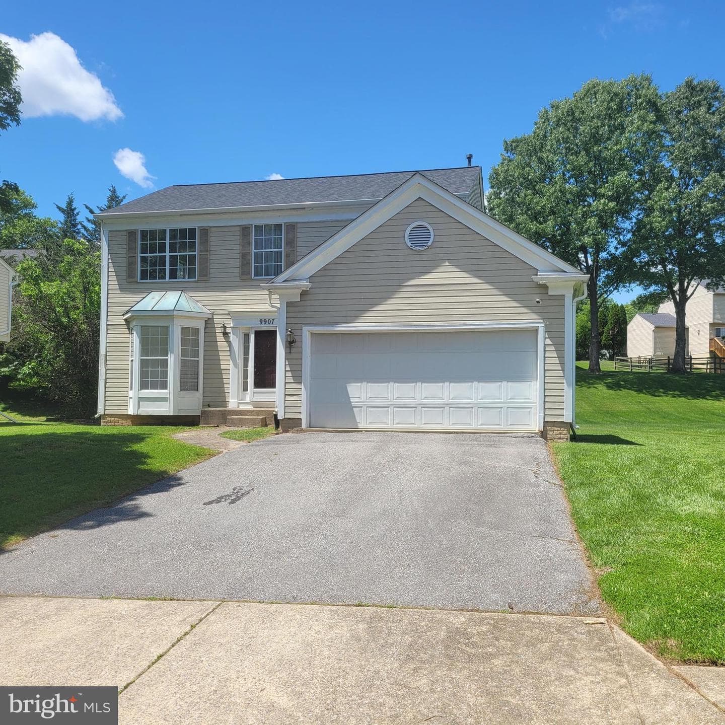 9907 Linden Hill Road photo 1