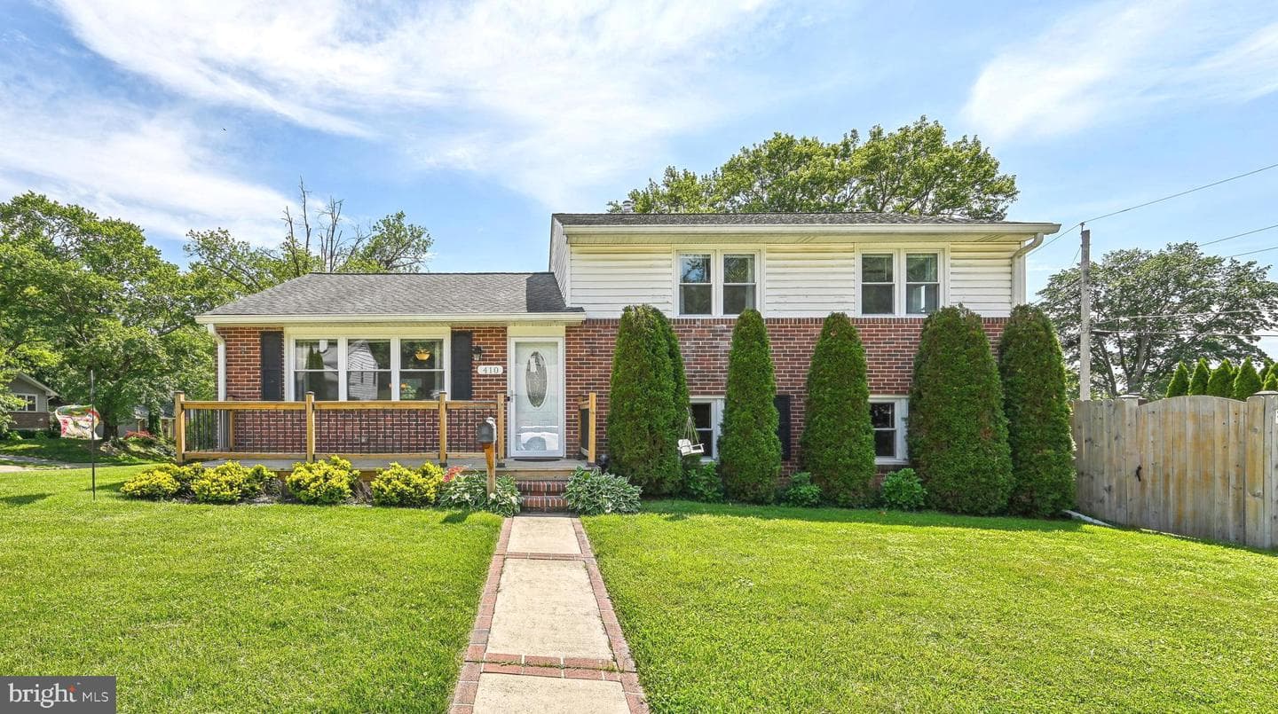 410 Roanoke Drive photo 1