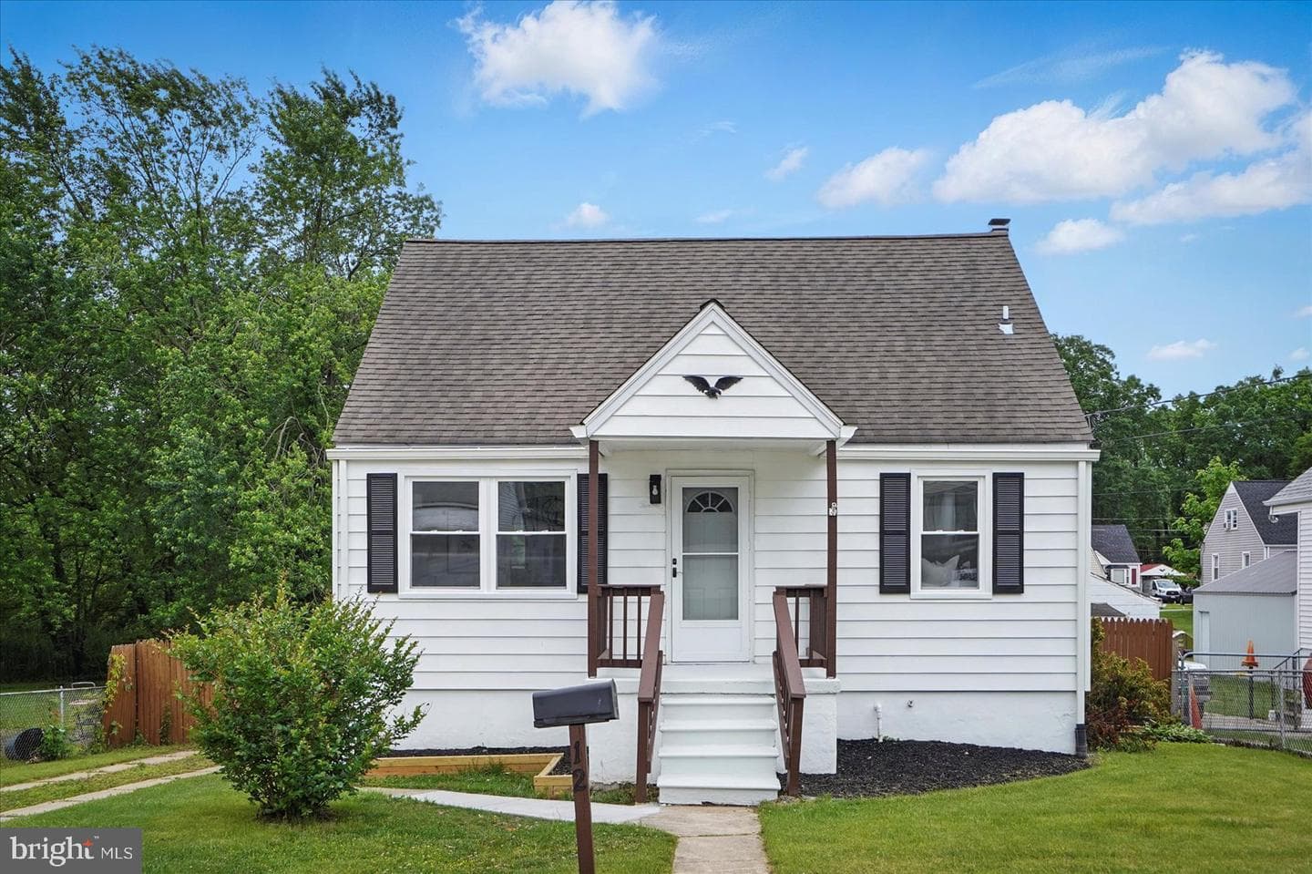 12 N Hawthorne Road N photo 1