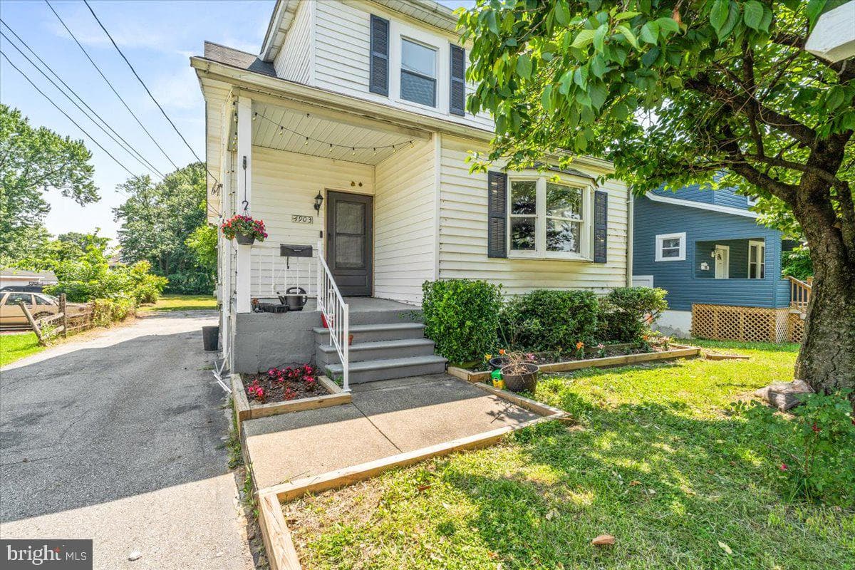 4903 Kenwood Avenue photo 1
