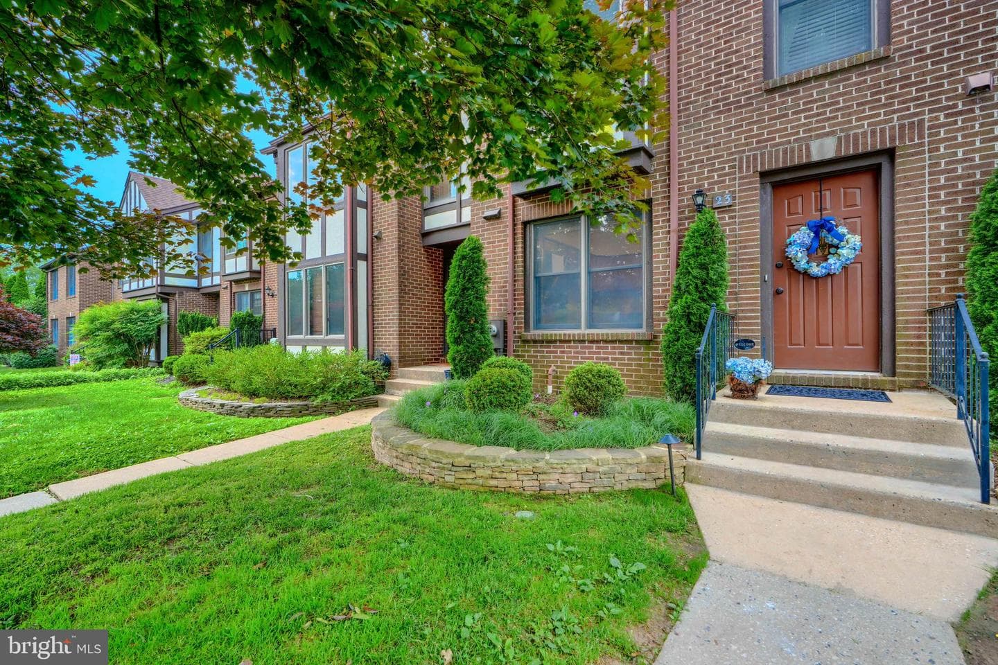 23 Faraday Drive photo 1