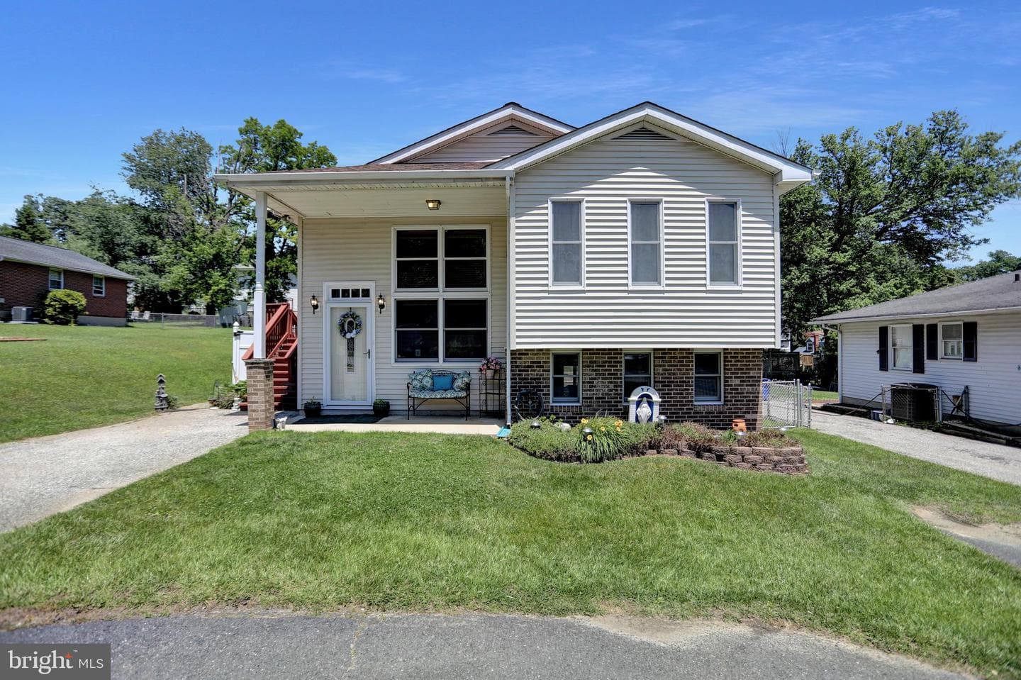 1814 Putty Hill Avenue photo 1