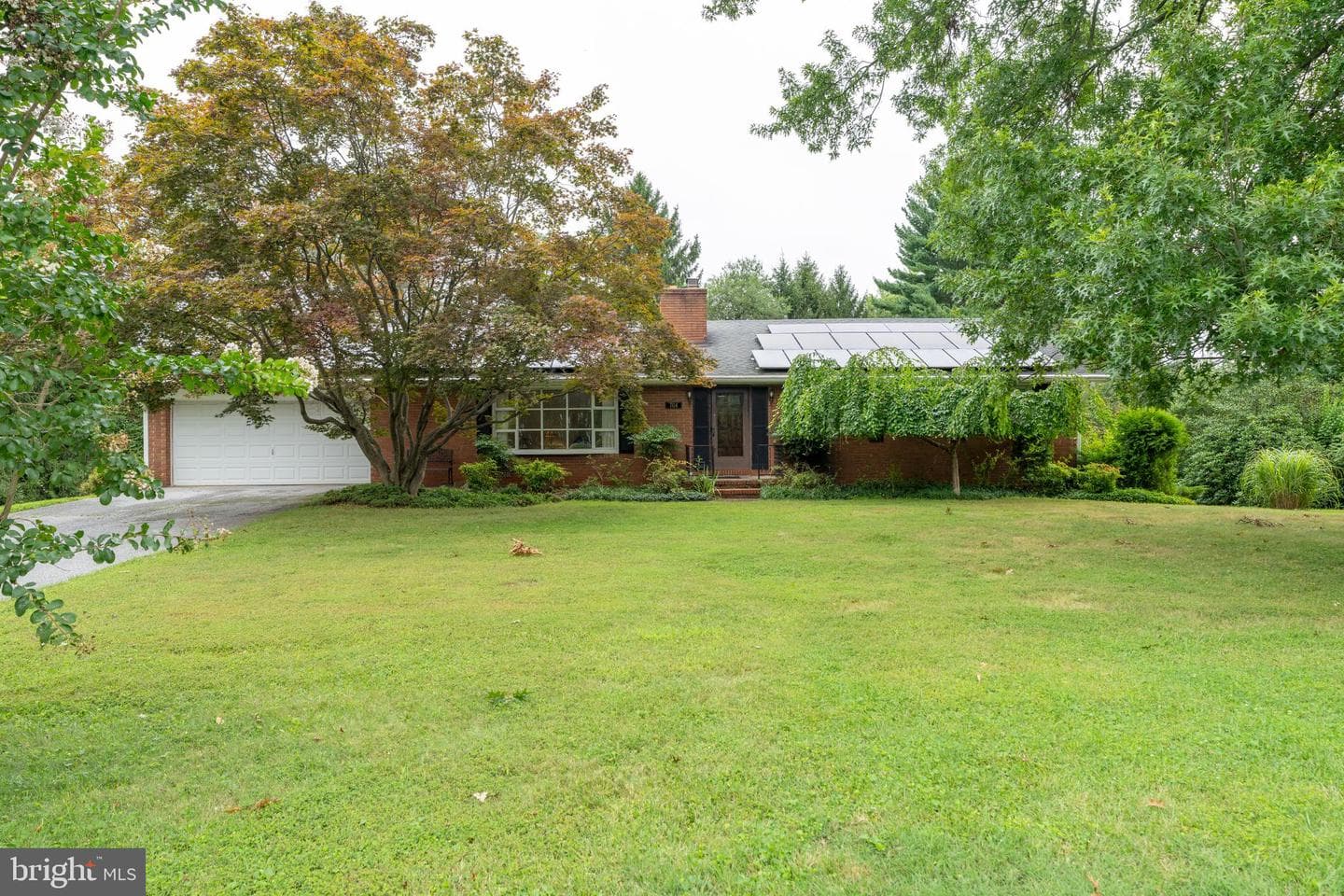 704 Chapel Ridge Road photo 1