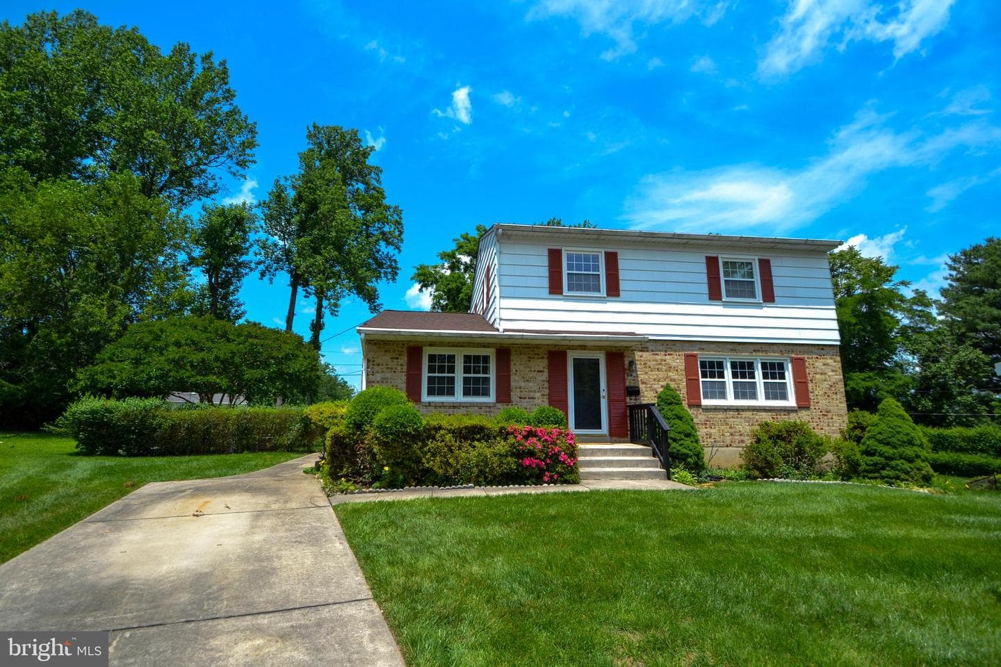 6 Pleasant Brook Court photo 1