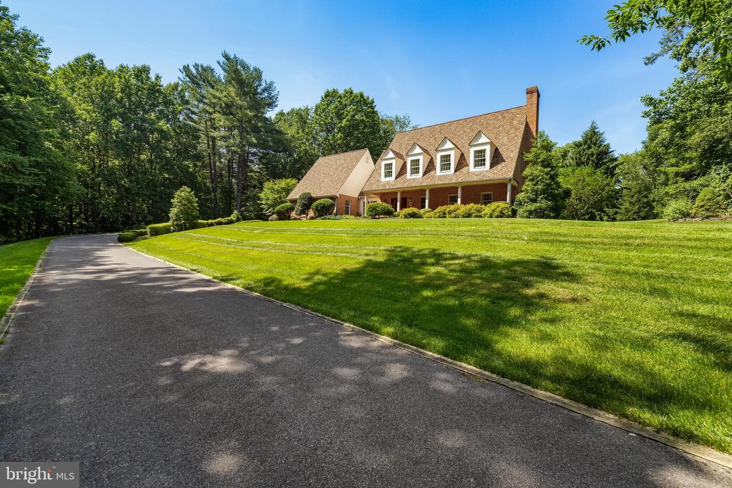 2647 Shepperd Road photo 1