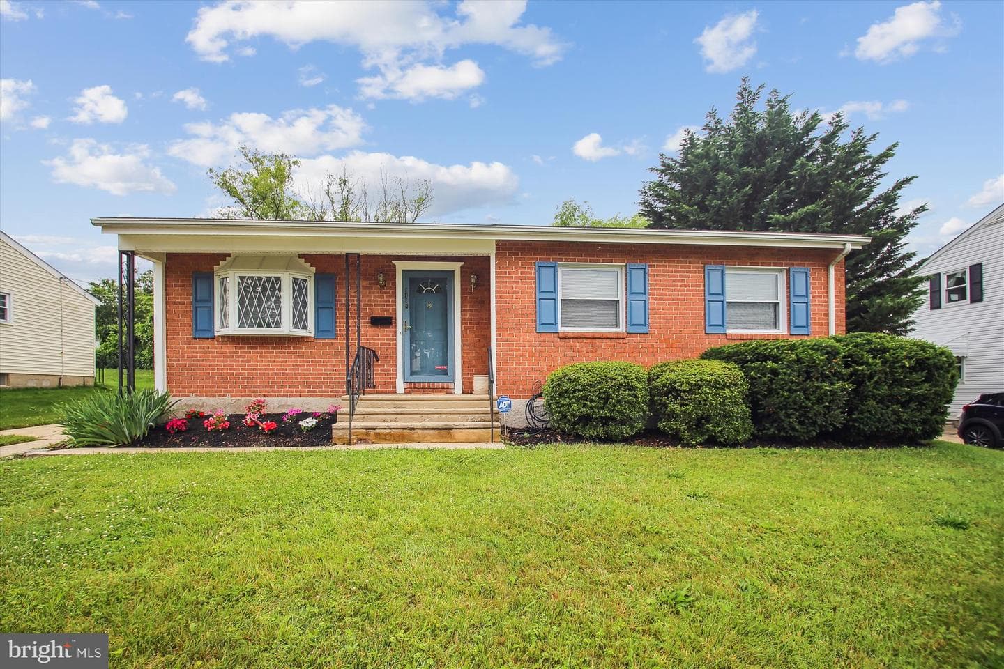 1418 Harberson Road photo 1