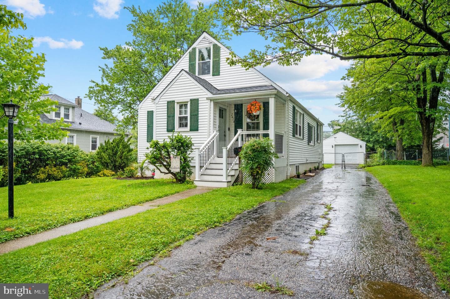 2614 Canterbury Road photo 1