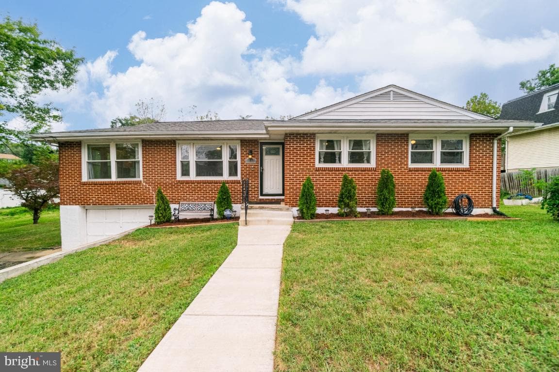 4312 Spencer Street photo 1