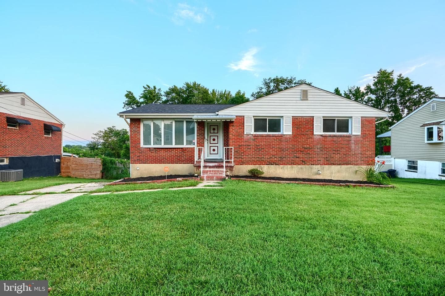 5511 Daybreak Terrace photo 1