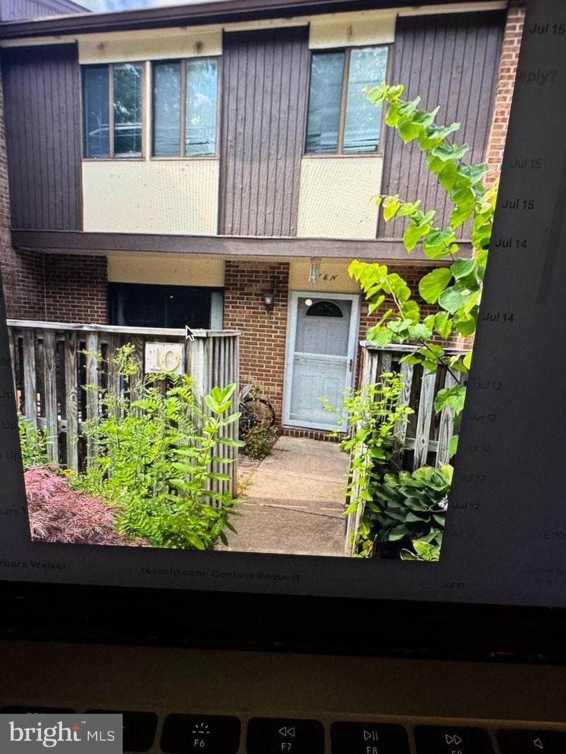 10 Pine Bark Court photo 1