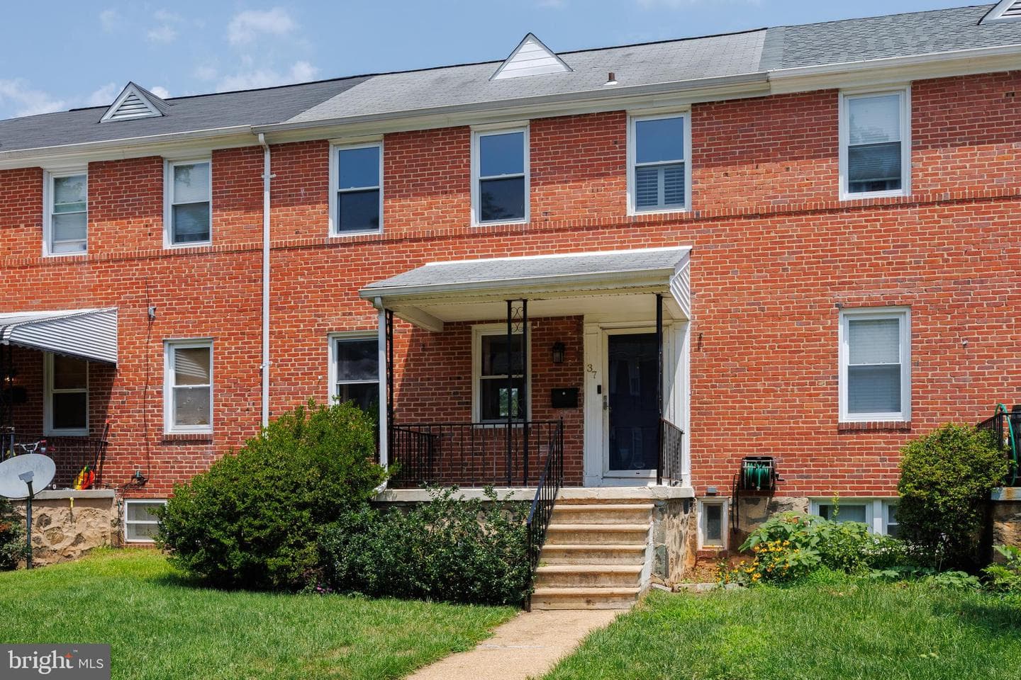 37 Briarwood Road photo 1
