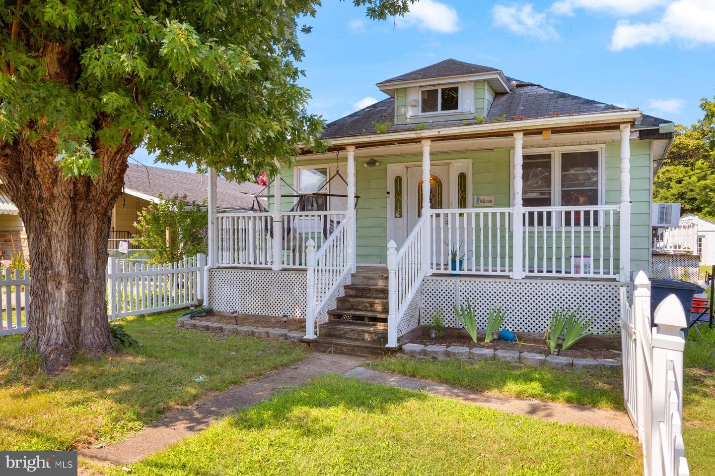 315 Riverside Drive photo 1